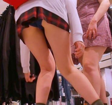 Short Skirt Young Schoolgirl Upskirt